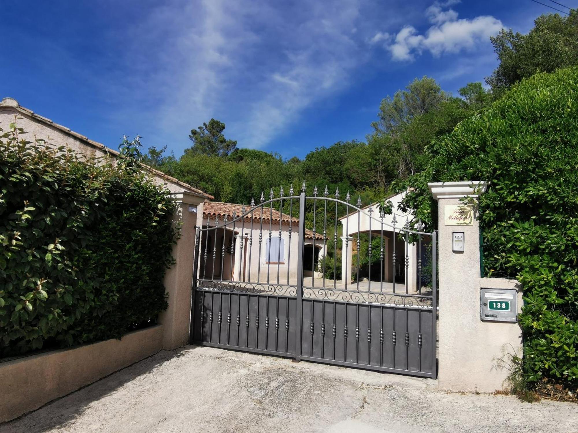 Vila Le Loriot Auriol Exteriér fotografie